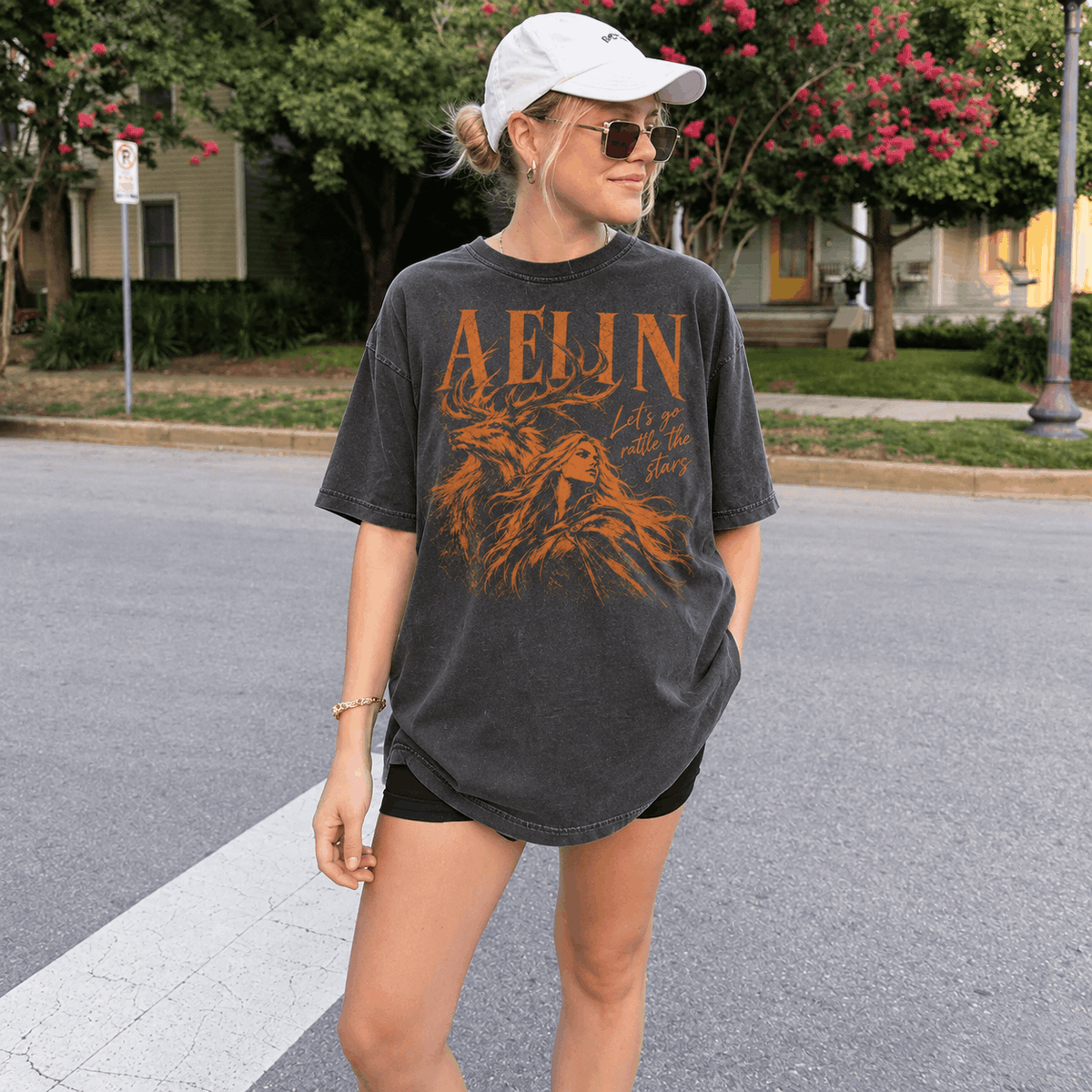 Aelin Galathynius and White Stag T-Shirt | Throne of Glass Merch